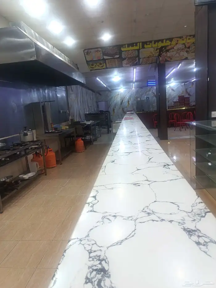 مطعم فطاير ومعجنات للبيع 2