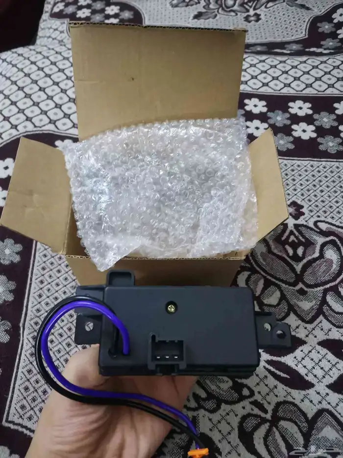 قطعه تحكم في مكيف جمس 2005 0