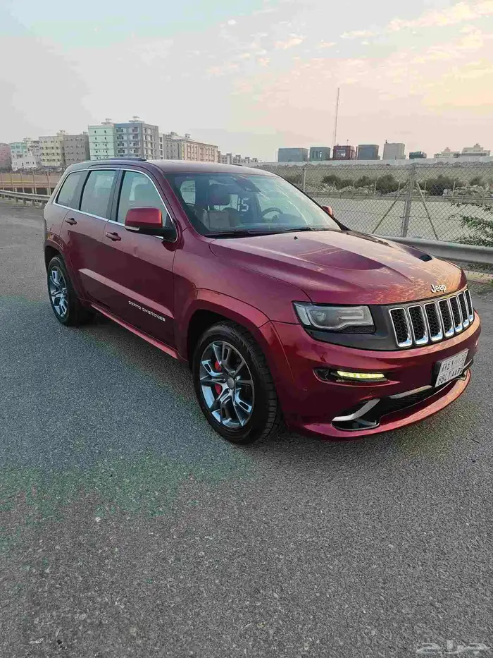جيب شروكي SRT 8