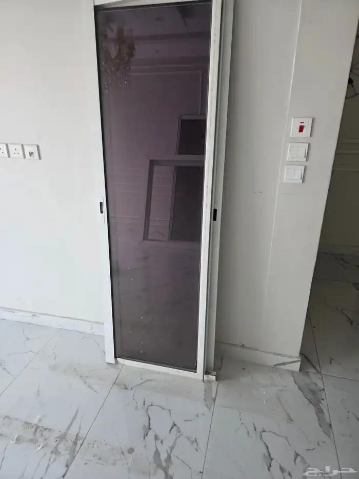 شبابيك العدد 2 للبيع 1