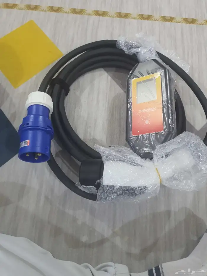 شاحن سياره كهربائيه 250V فولت جديد 0