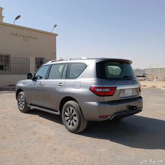 نيسان باترول 2023 سعودي SE2 شبه الجديد - ماشى 8 الاف 34