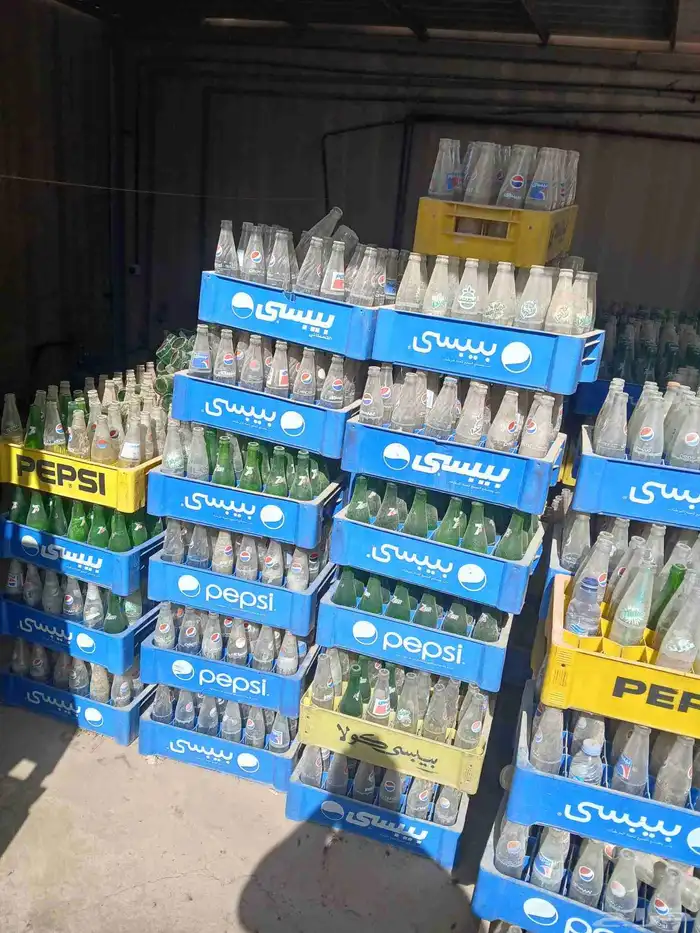 للبيع صناديق بيبسي قديم للبيع .حوالي 100 صندوق تراثيه 0