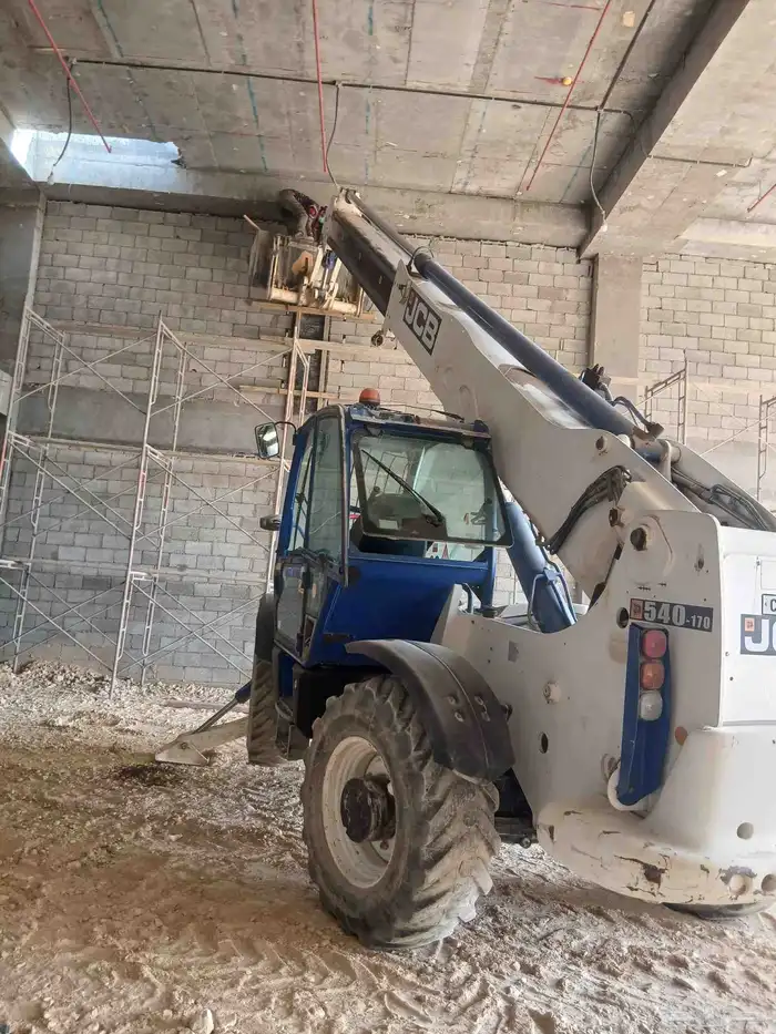 للايجار الشهري واليومي ولمشاوير 3