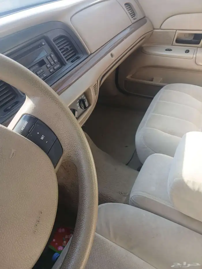 يوجد لدينا مكاين فورد فكتوريا ماركيز 0