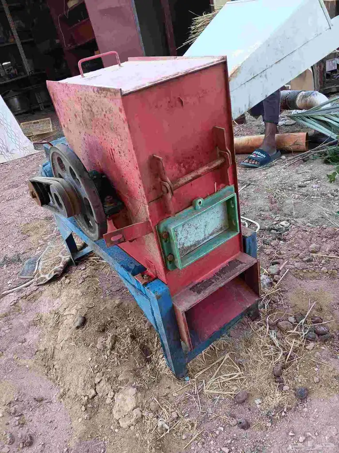 للبيع مجرشة جريد وشجر وبونيكم 0