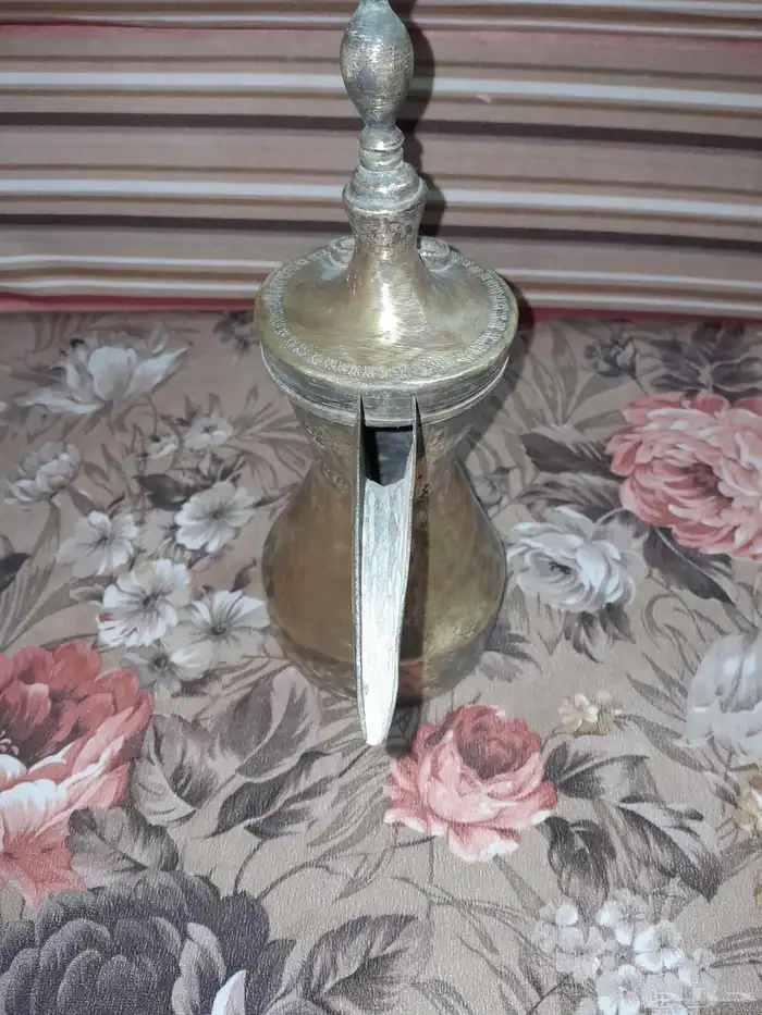 دلال قرشيات قديمة 1