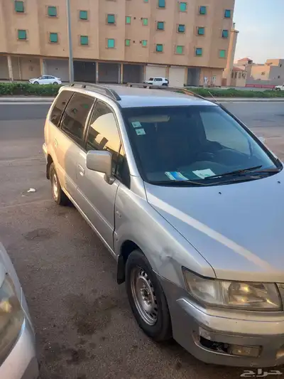 ميتسوبيشي اسبيش واجوان 2002 index