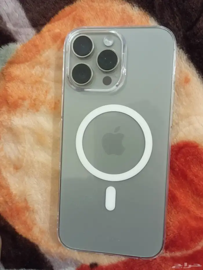 ايفون 16 برو ماكس استخدام شهر ونص فقط عدد دورات الشحن 17 مره 0