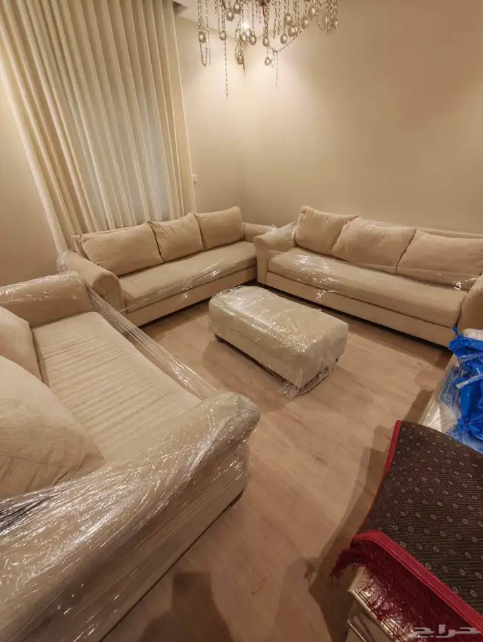 كنب مستخدم نظيف 3