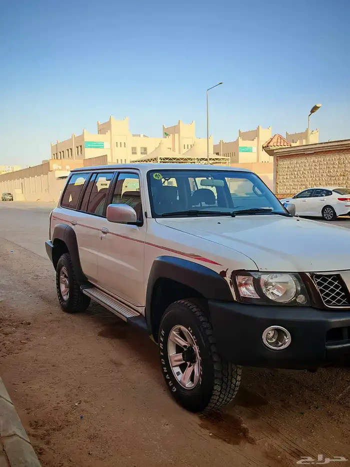 باترول فتك مديل 2012 ماشي 460 الف تقريبا بدون دفلك وثلاجه 2