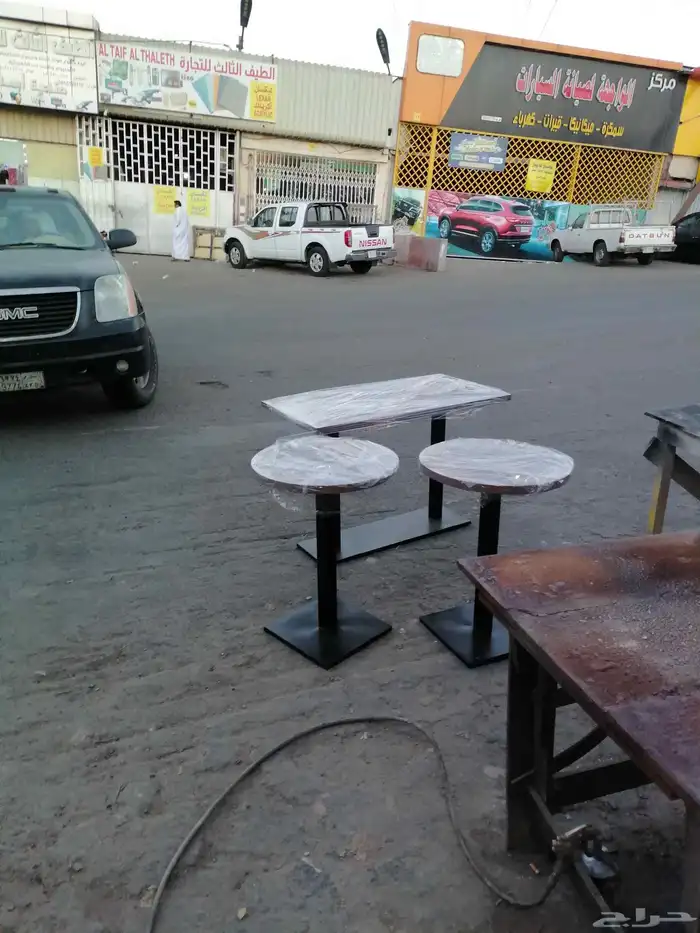 تفصيل كافه انواع كراسي الكافيهات وديكورات الخشبيه 5