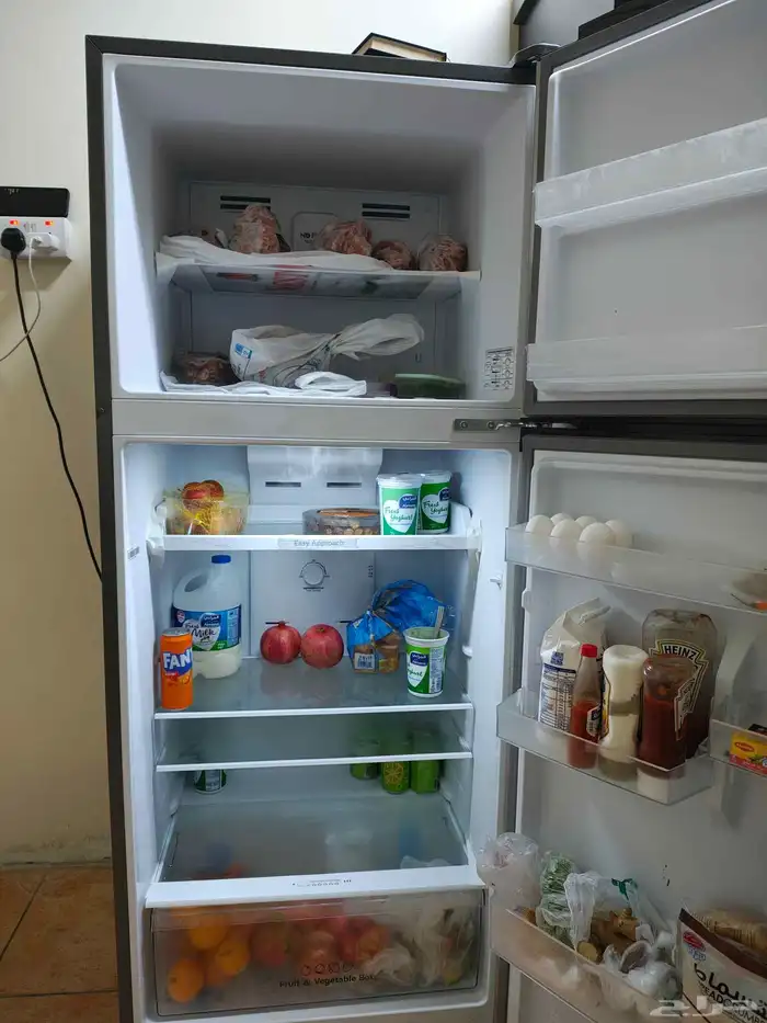 ثلاجة هايسنس 0