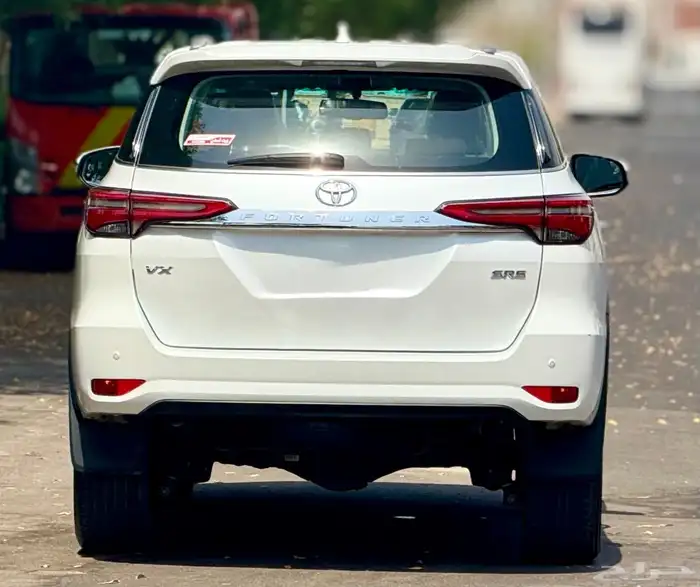 فورتشنر 2023 مكينة كبيرة فل كامل للبيع 6