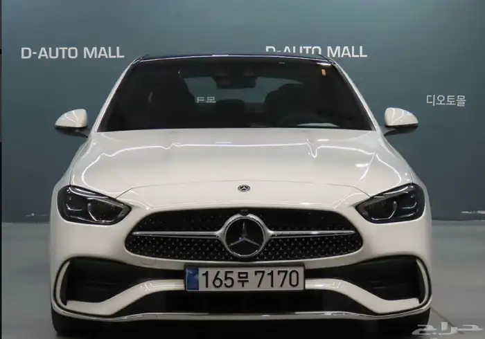 مرسيدس C200 2025 اصفار 4