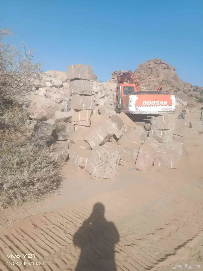 يوجدبكلين بنيان الحجر وتكسير حجر وقص اراضي وربراب هدم وترحيل 1