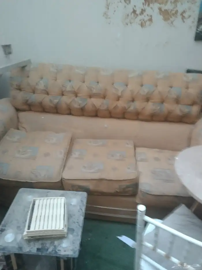 اثاث كنبات واحد مشبوك اربع والطقم الثانيا مفصل كل قطعه لحلها 6