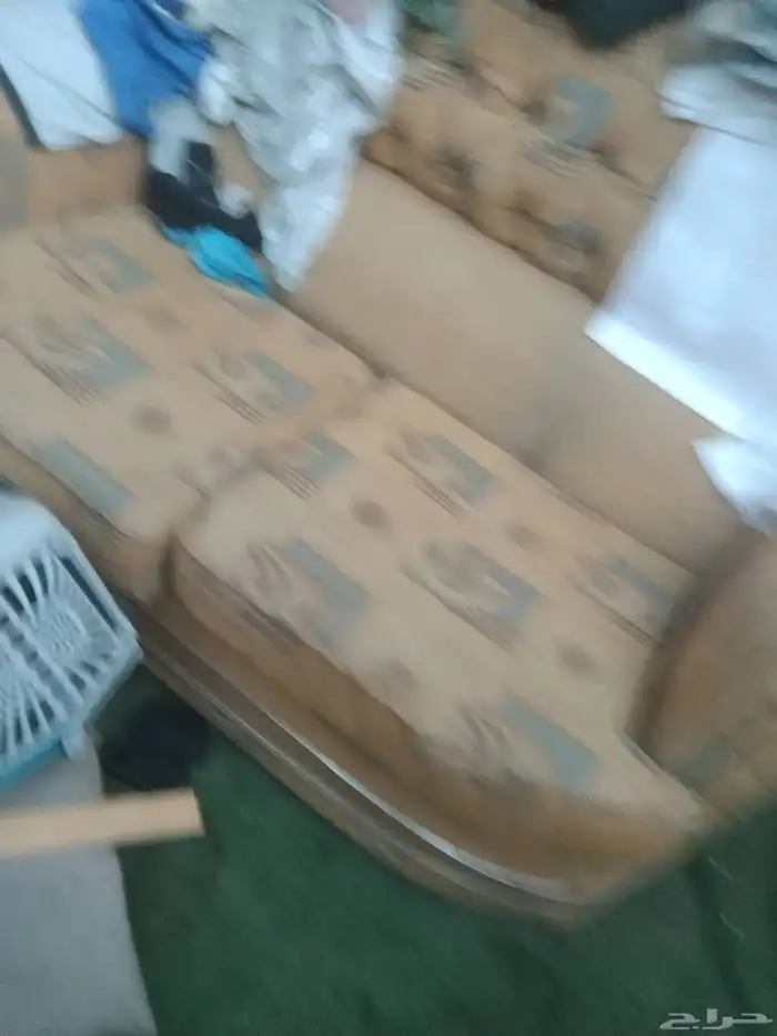 اثاث كنبات واحد مشبوك اربع والطقم الثانيا مفصل كل قطعه لحلها 5