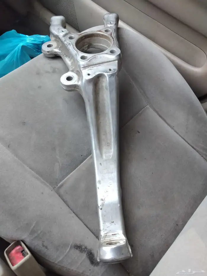 دنقل لكزس جي اس 1