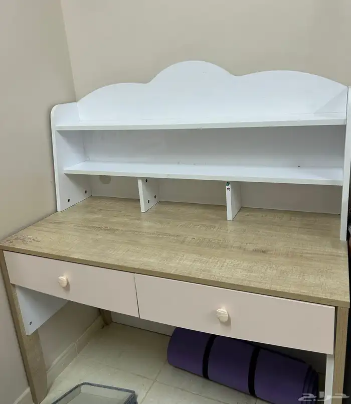 مكتب دراسي 1