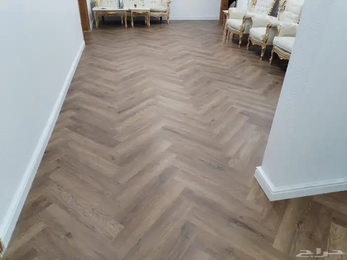 باركيه SPC مقاوم للماء عليه ضمان 10سنوات 8