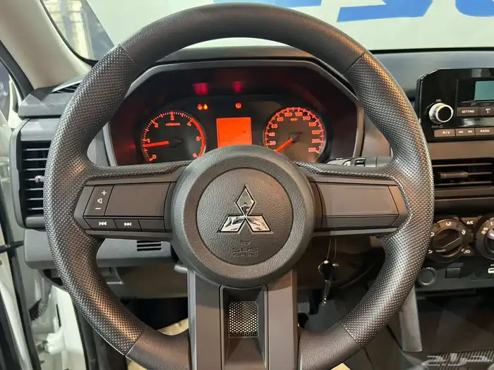 ميتسوبيشي ونيت L200 ديزل 2024 4