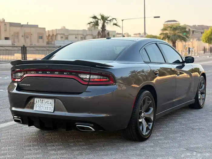 دودج تشارجر 4