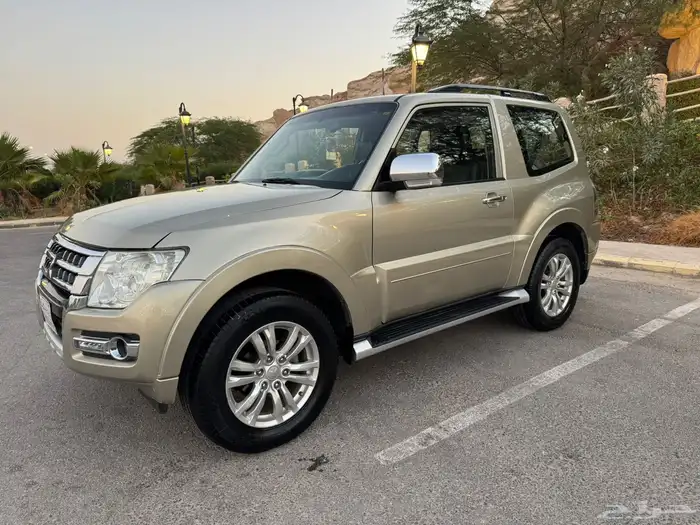 باجيرو ميتسوبيشي ربع موديل 2016 10