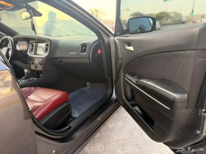 دودج تشارجر 15