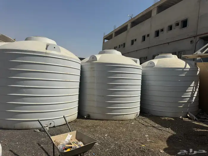 خزانات ماء للبيع مستعمل 20الف التر 0