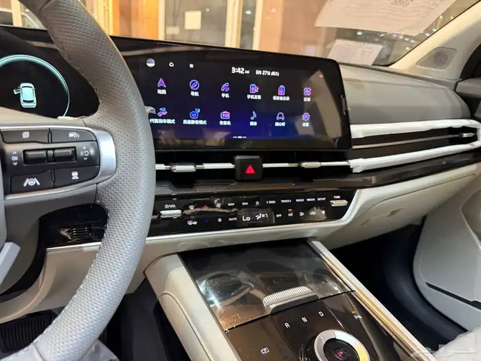 KIA كيا سبورتاج لارج2025 13