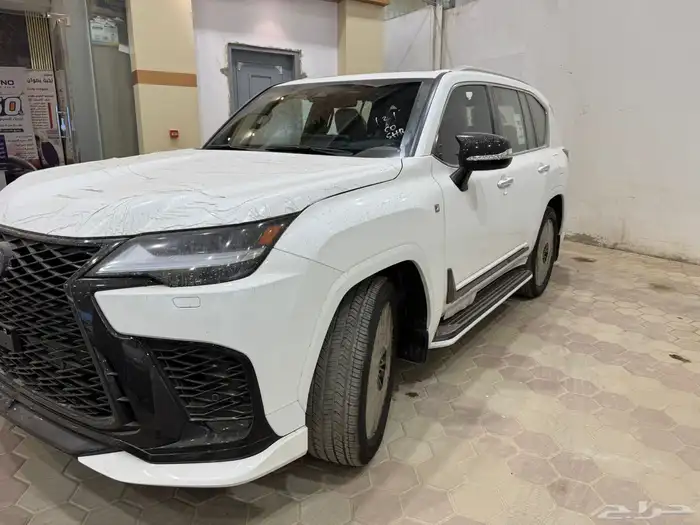 لكزس اف سبورت بريمي 2025 0