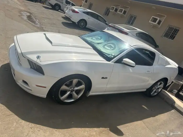 بسم الله سياره موستنج للبيع موديل 2013ماكينه 6سلندر 2