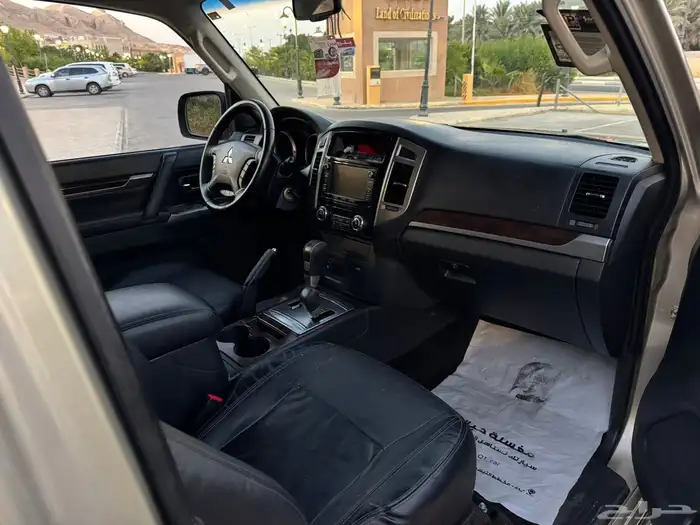 باجيرو ميتسوبيشي ربع موديل 2016 4