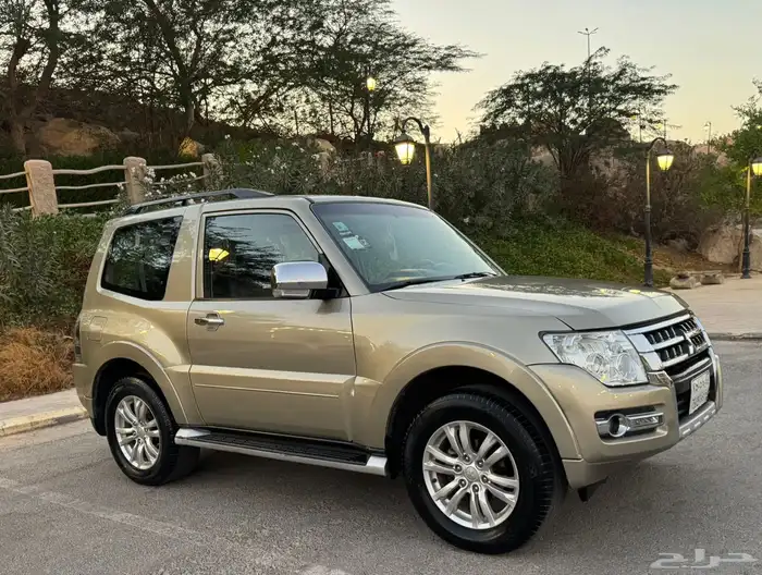 باجيرو ميتسوبيشي ربع موديل 2016 6