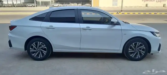 يارس 2024 رادار وعداد إلكتروني ماشيه 48000 24