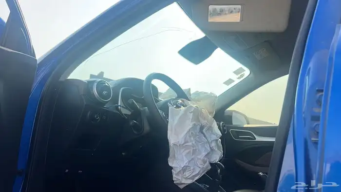 للبيع سيارة ام جي مصدومة موديل zs 2018 0