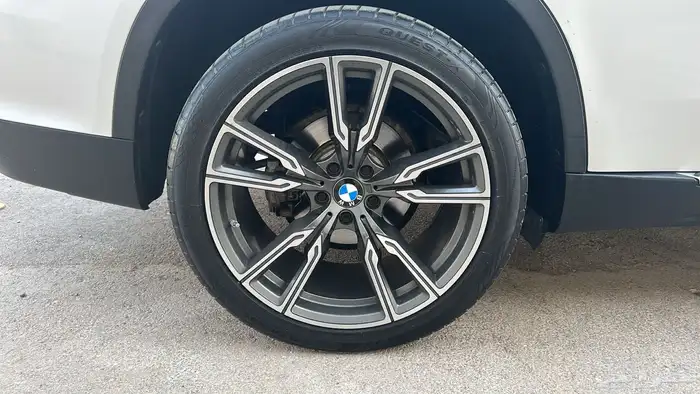 بي ام دبليو x5 2015 فل كامل بحاله ممتازه 8