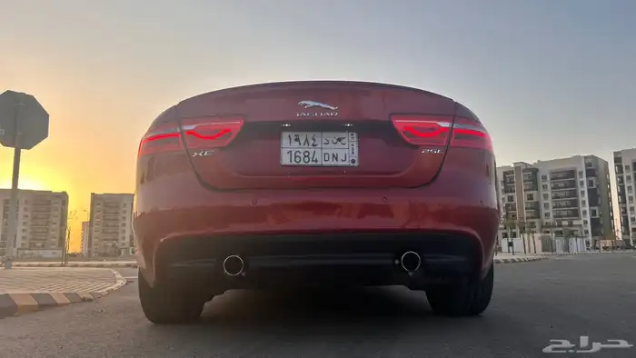 جاكوار XE 2016 1