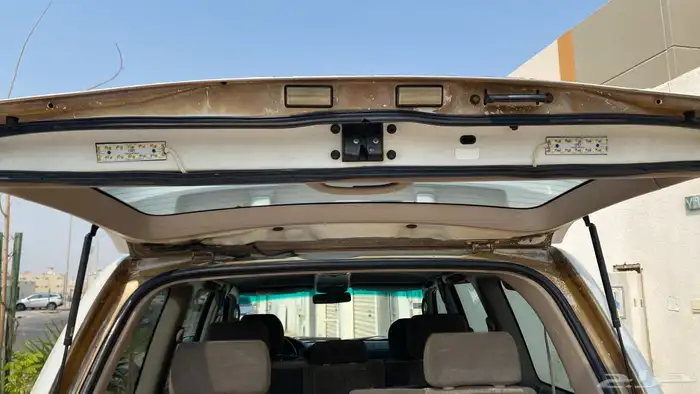 لاندكروزر 2000 37