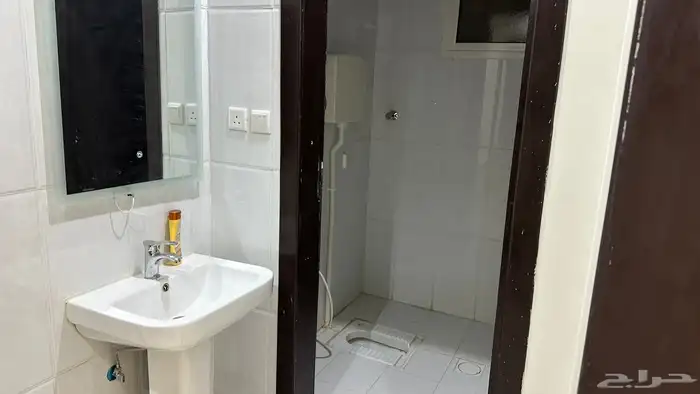 شقه للايجار حي الرمال 0