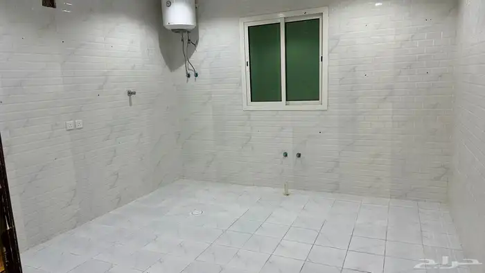 شقه للايجار حي الرمال 4