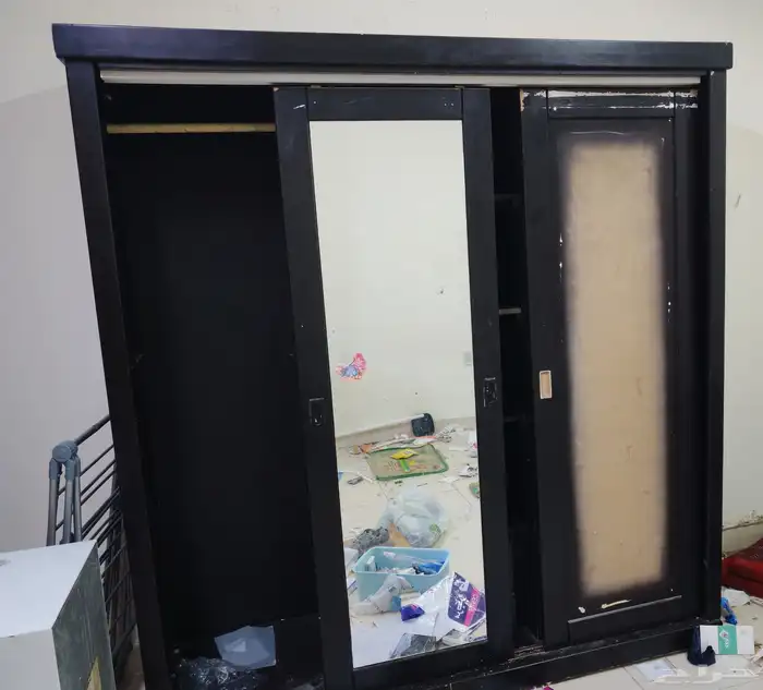 دولاب للبيع 0