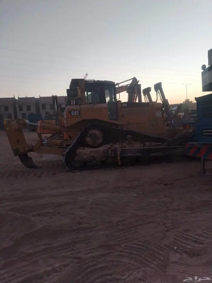 بلدوزرت الإيجار ديات متوجد في الريض 3 حبت 2014 2012 1