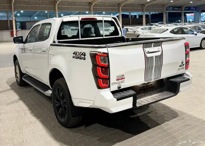 ايسوزو دي ماكس 2025 GT فل كامل جديد اصفار بأقل سعر 7