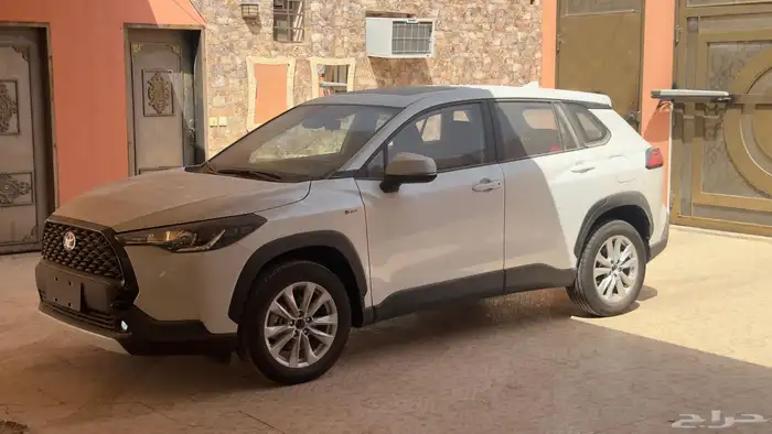 كورولا كروس هايبرد ( فل اوبشن ) جديد 3