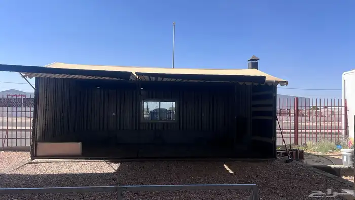 بيت شعر كامل مع الفرش والمساند شبه جديد 1