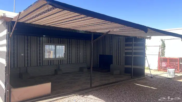 بيت شعر كامل مع الفرش والمساند شبه جديد 0