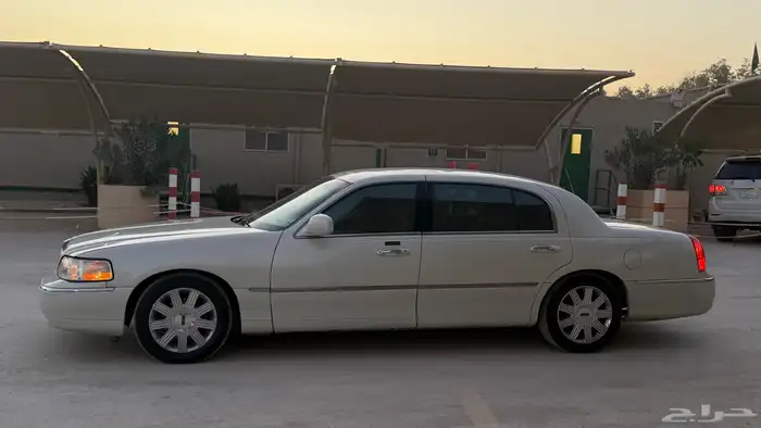 تاون كار لارج فل الفل 16