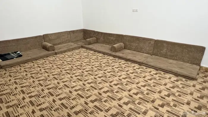 كنب مع موكيت وسجاده ولباد 0